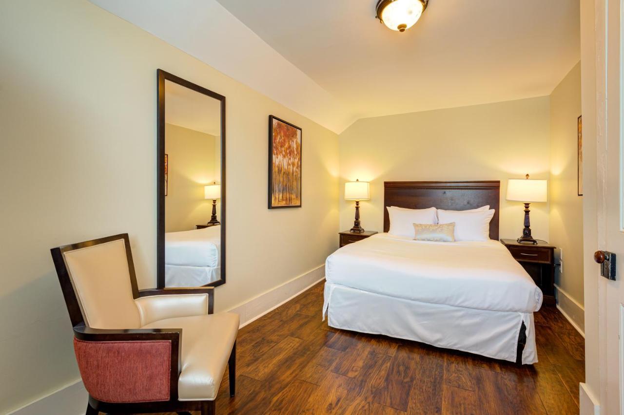 St George Suites By Hoco Hotels Collection 스트래트퍼드 외부 사진